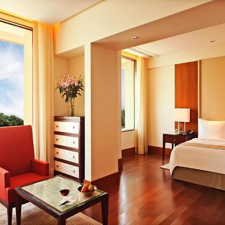 The Oberoi Gurgaon Hotel Room photo