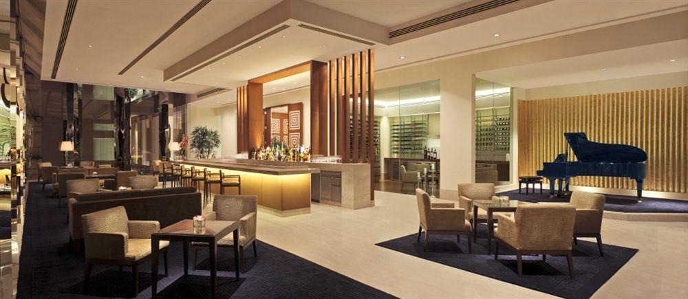 The Oberoi Gurgaon Hotel Exterior photo