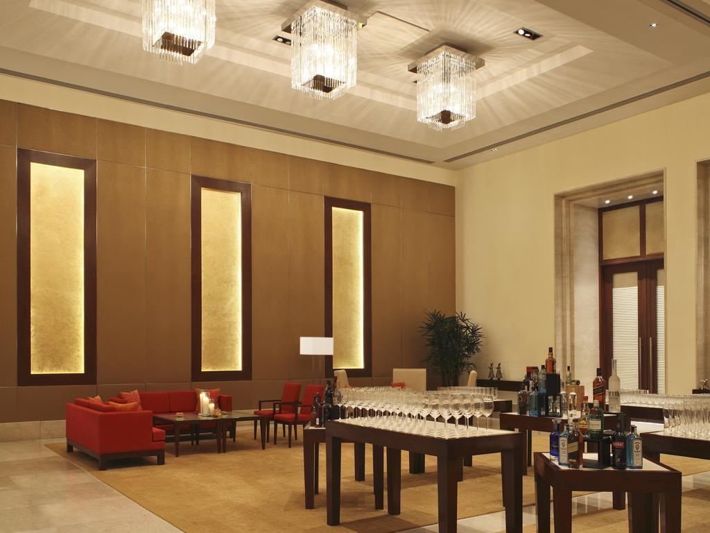 The Oberoi Gurgaon Hotel Exterior photo