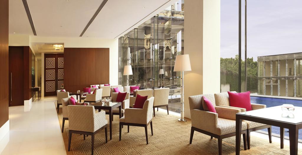 The Oberoi Gurgaon Hotel Exterior photo