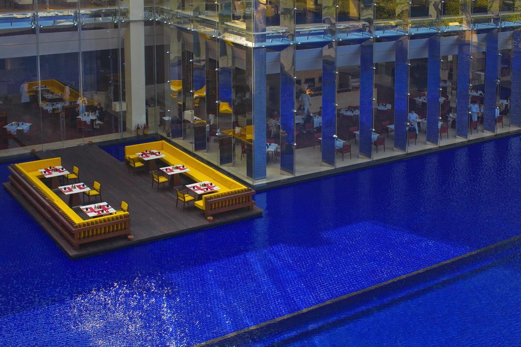 The Oberoi Gurgaon Hotel Exterior photo